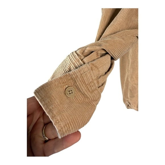 Levi’s Corduroy Remi Utility Button Down Oversized Jacket Shirt Iced Coffee - Picture 9 of 16